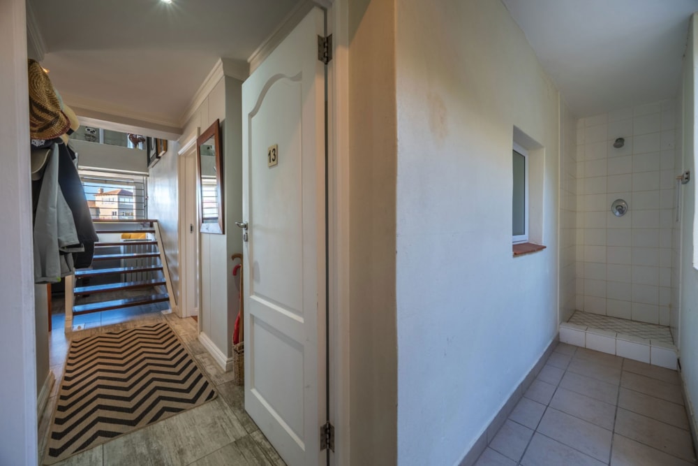 Apartment sold in Port St Francis - 1SA1750497