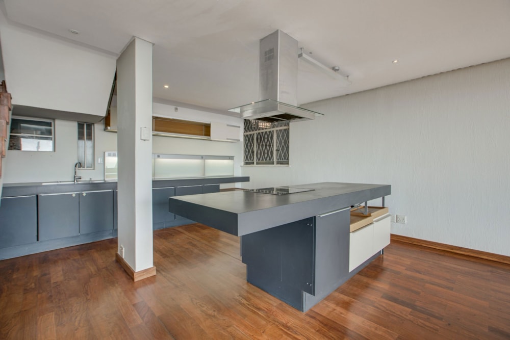 Double-storey apartment for sale in Killarney - HP1712621 Double-storey apartment for sale in Killarney - HP1712621