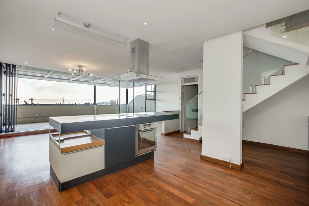 Double-storey apartment for sale in Killarney - HP1712621 Double-storey apartment for sale in Killarney - HP1712621
