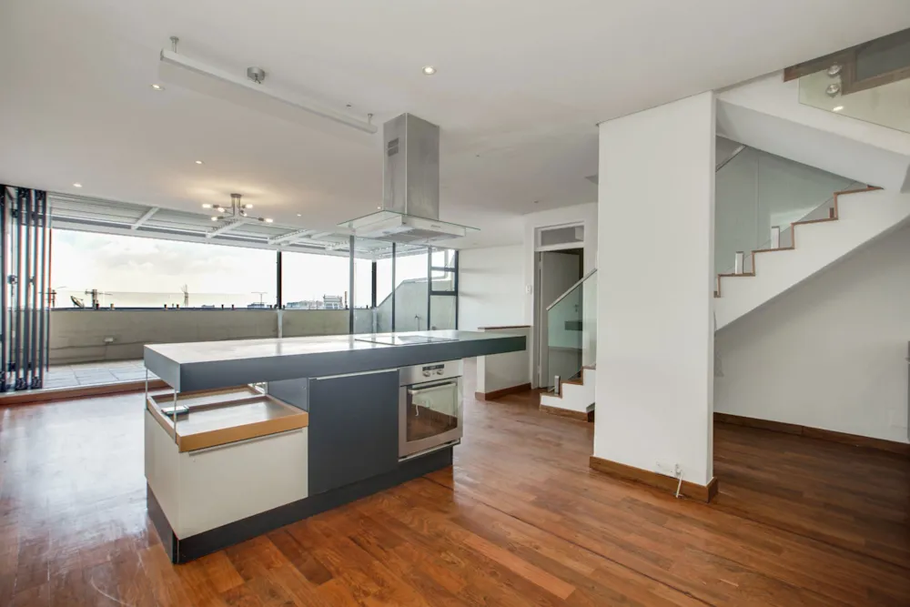 Double-storey apartment sold in Killarney - HP1712621 Double-storey apartment sold in Killarney - HP1712621
