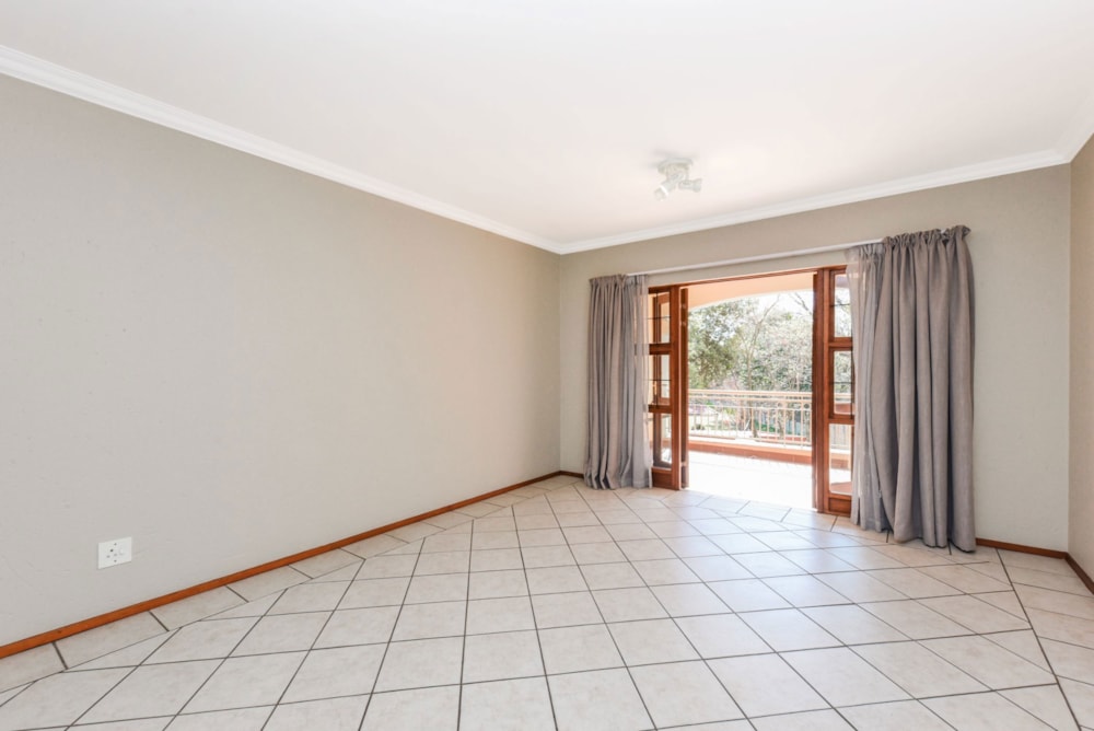 Townhouse for sale in Sunninghill - FW1743432