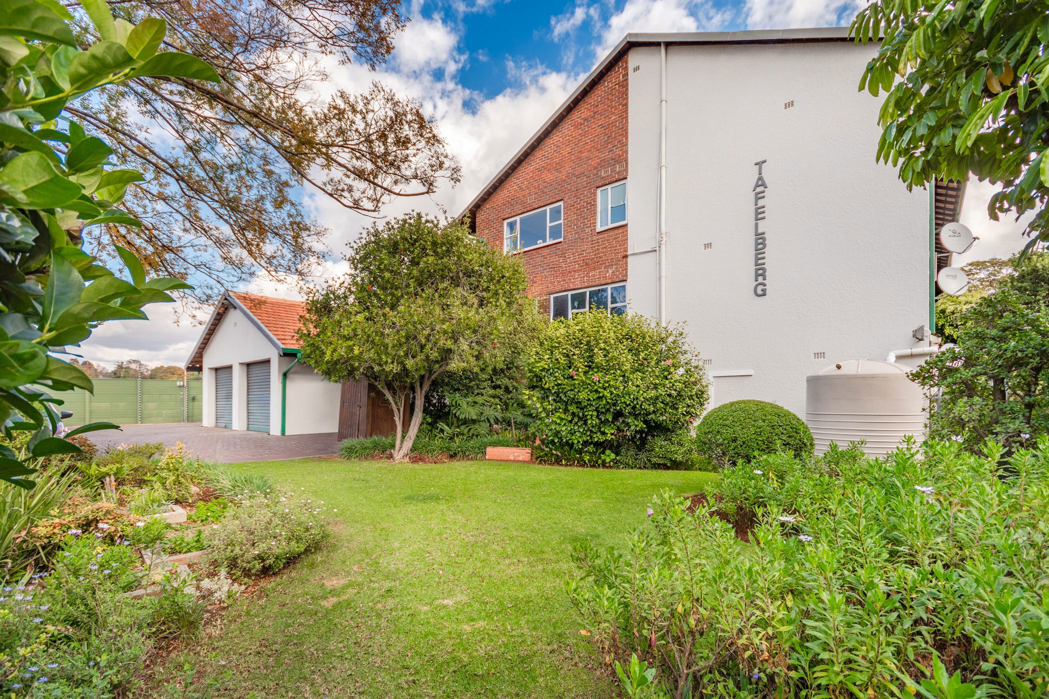 Apartment for sale in Robindale - RAN1740018