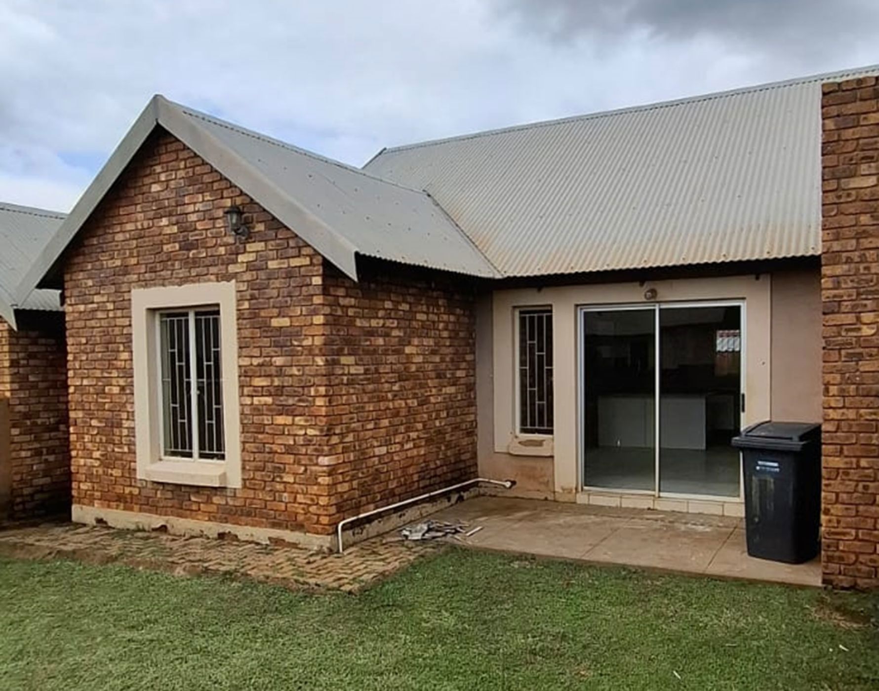 Townhouse to rent in Thabazimbi - 1ER1742454