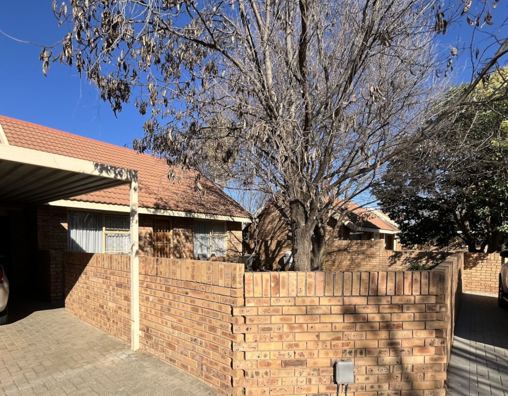 Townhouse for sale in Langenhovenpark - 1BX1742935