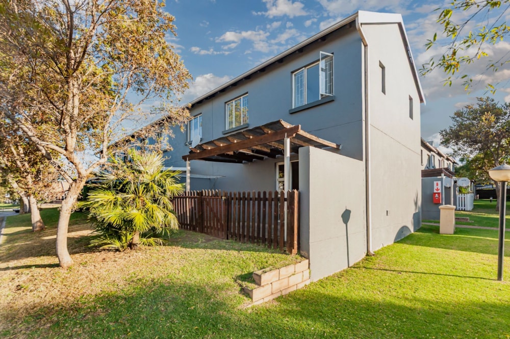 Apartment for sale in Greenstone Hill - BED1740079 Apartment for sale in Greenstone Hill - BED1740079
