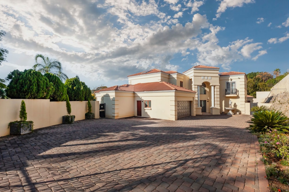 Double-storey cluster for sale in Linksfield - BED1747070