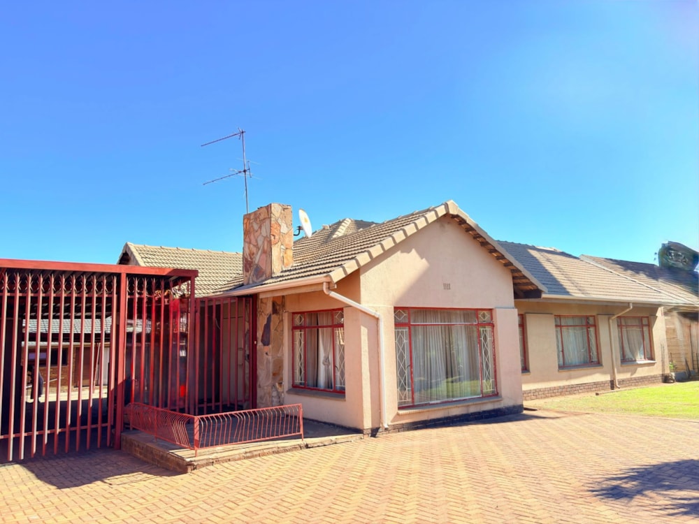 House for sale in Rhodesfield - KTP1743130 House for sale in Rhodesfield - KTP1743130