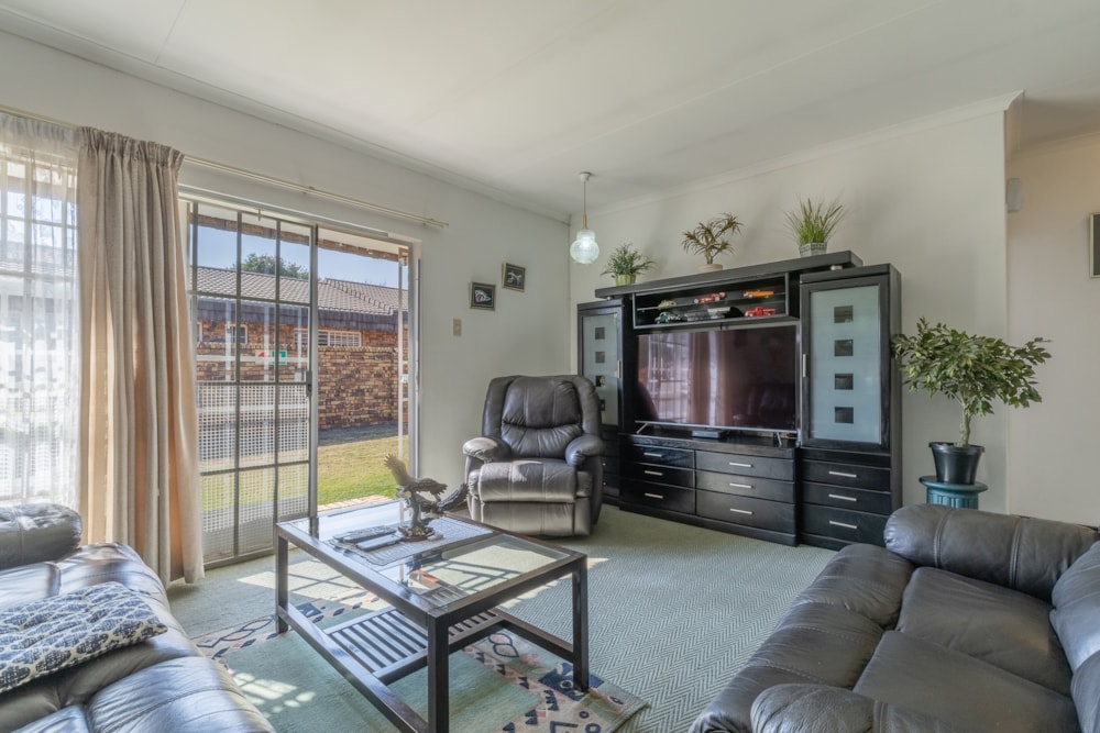 Townhouse for sale in Brentwood Park, Benoni - EN1745657 Townhouse for sale in Brentwood Park, Benoni - EN1745657