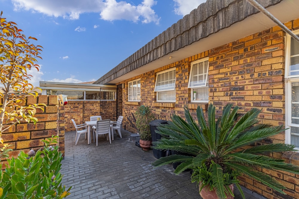 Townhouse for sale in Brentwood Park, Benoni - EN1745657 Townhouse for sale in Brentwood Park, Benoni - EN1745657