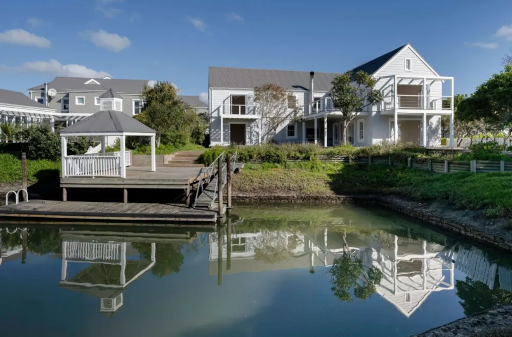 House for sale in Thesen Islands - 1KG1746624
