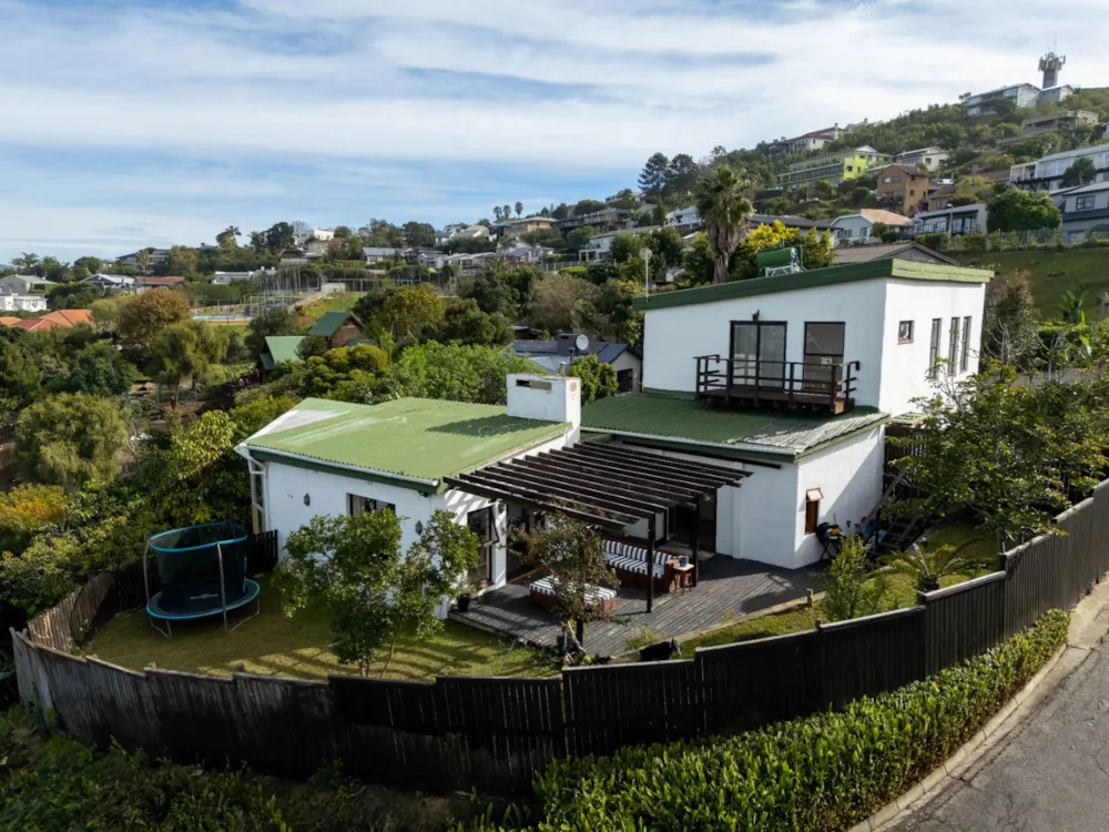 House for sale in Heuwelkruin, Knysna - 1KG1746369 House for sale in Heuwelkruin, Knysna - 1KG1746369