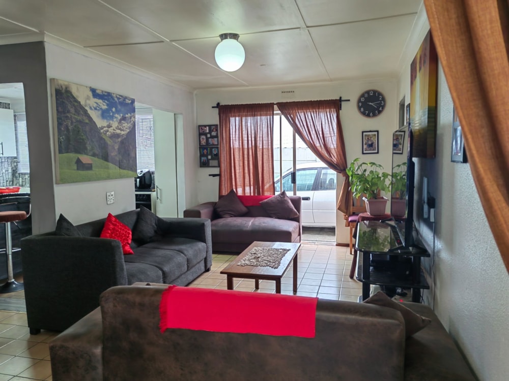 House for sale in Westridge, Mitchells Plain - 1MN1747194