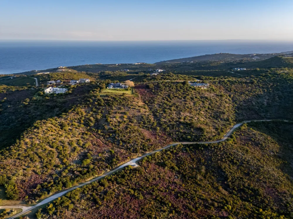 Residential vacant land for sale in Pezula Private Estate - 1KG1744605 Residential vacant land for sale in Pezula Private Estate - 1KG1744605