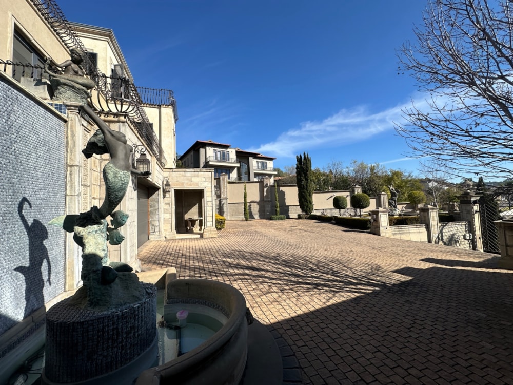 House for sale in Waterkloof Ridge - PT1744677 House for sale in Waterkloof Ridge - PT1744677