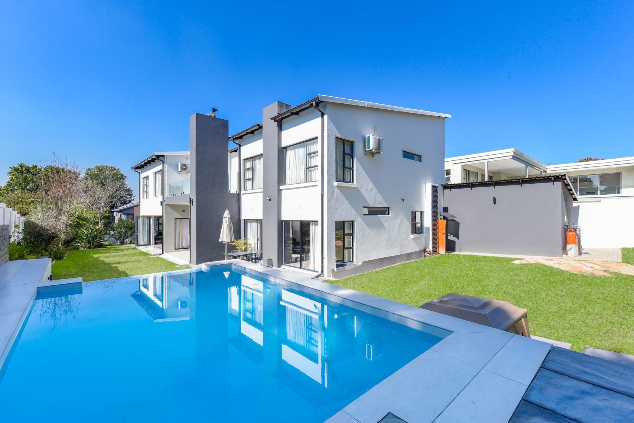 Cluster for sale in Bryanston - HP1744805