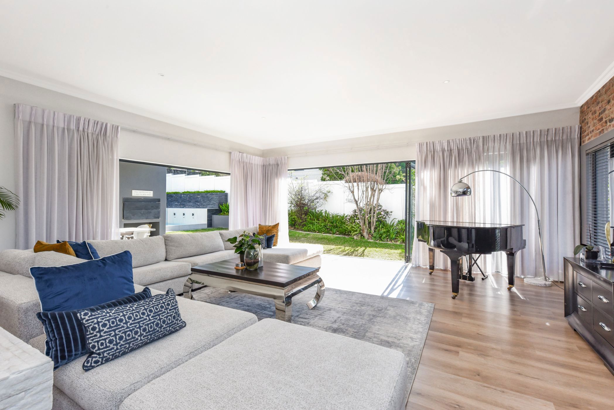 Cluster for sale in Bryanston - View 3