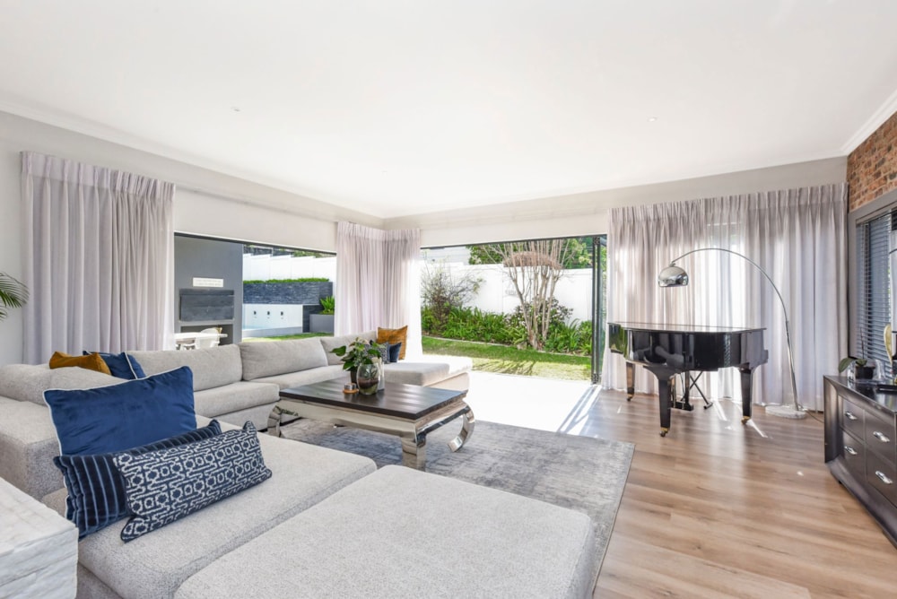 Cluster for sale in Bryanston - HP1744805 Cluster for sale in Bryanston - HP1744805