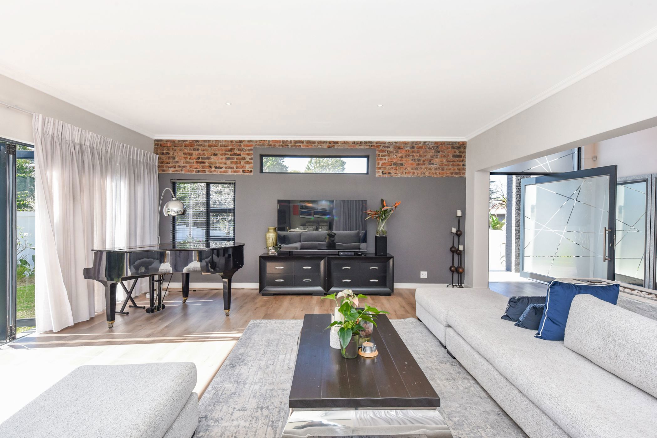 Cluster for sale in Bryanston - View 4