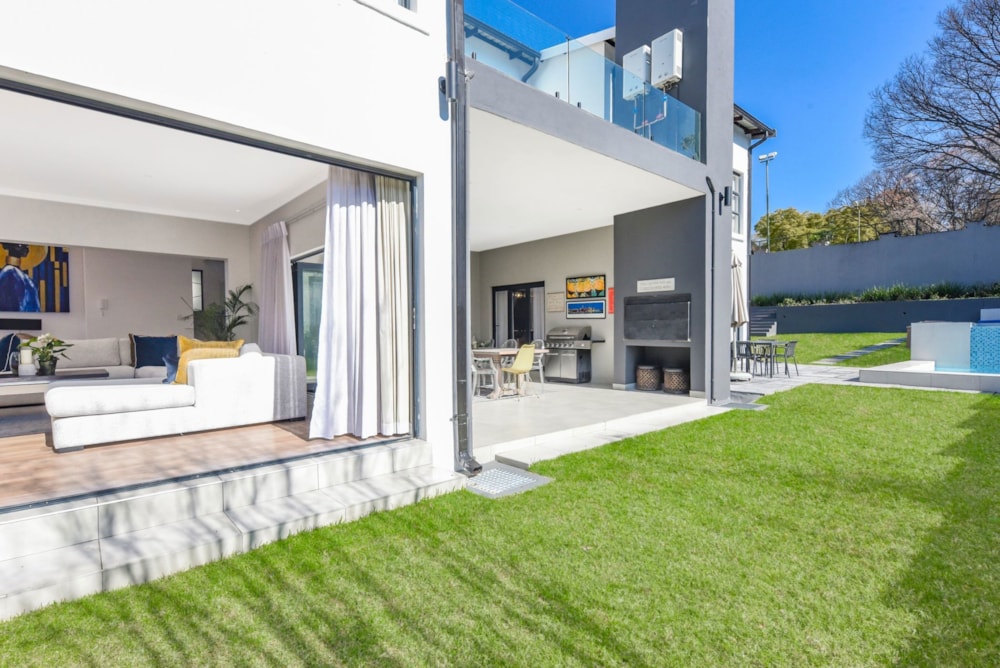 Cluster for sale in Bryanston - HP1744805 Cluster for sale in Bryanston - HP1744805