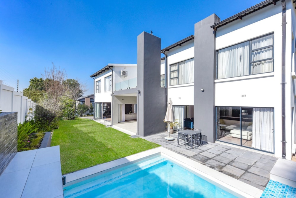 Cluster for sale in Bryanston - HP1744805 Cluster for sale in Bryanston - HP1744805