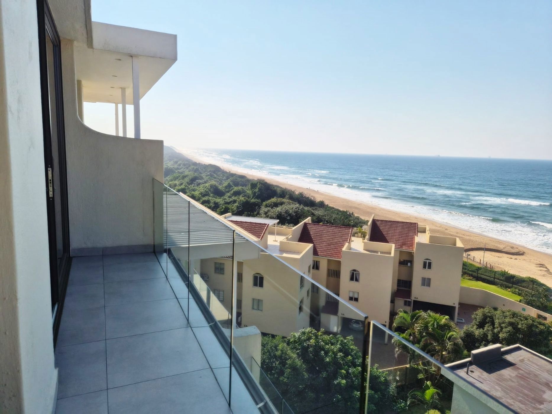 Apartment to rent in uMhlanga Rocks - 1ND1745442