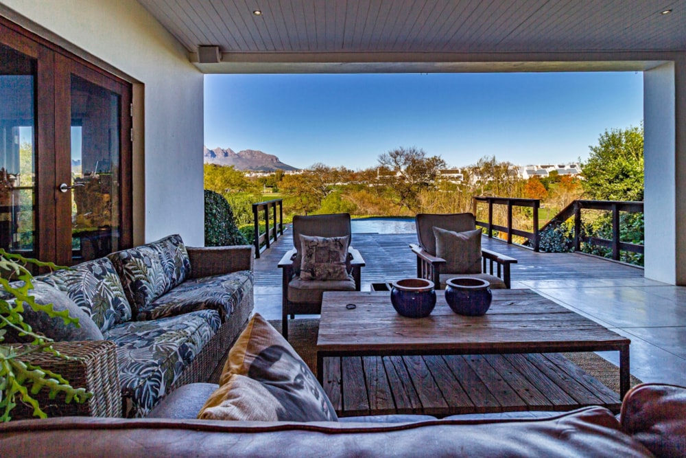House for sale in De Zalze Winelands Golf Estate - ST1745551 House for sale in De Zalze Winelands Golf Estate - ST1745551