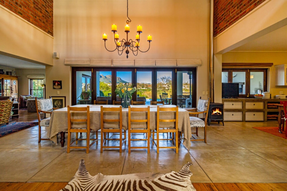 House for sale in De Zalze Winelands Golf Estate - ST1745551 House for sale in De Zalze Winelands Golf Estate - ST1745551