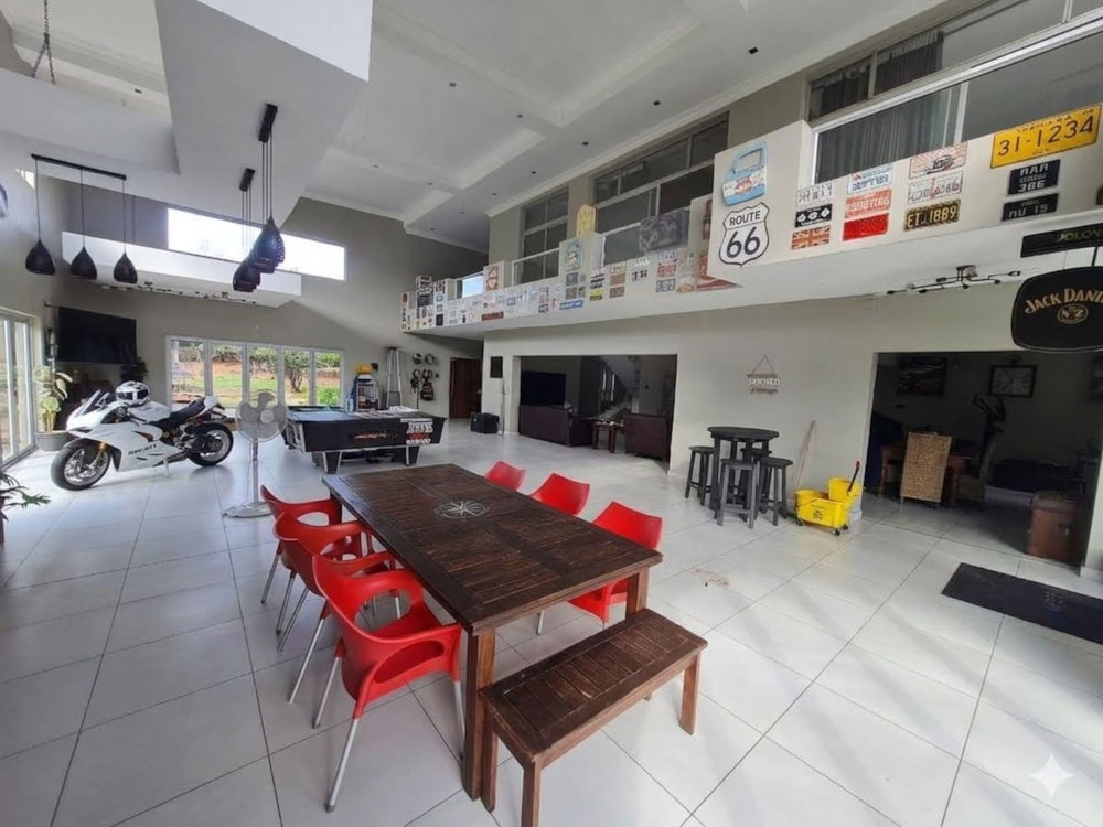 Smallholding for sale in Rayton, Bloemfontein - 1BX1745141 Smallholding for sale in Rayton, Bloemfontein - 1BX1745141