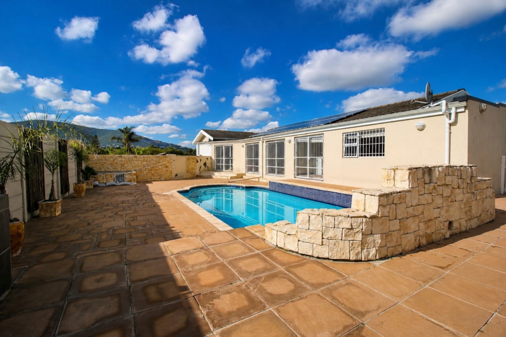 House for sale in Panorama, Parow - 1PLA1746835 House for sale in Panorama, Parow - 1PLA1746835
