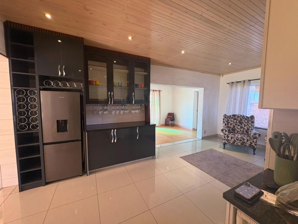 House to rent in Bluewater Bay, Port Elizabeth, Gqeberha - 1PLZ1746280 House to rent in Bluewater Bay, Port Elizabeth, Gqeberha - 1PLZ1746280