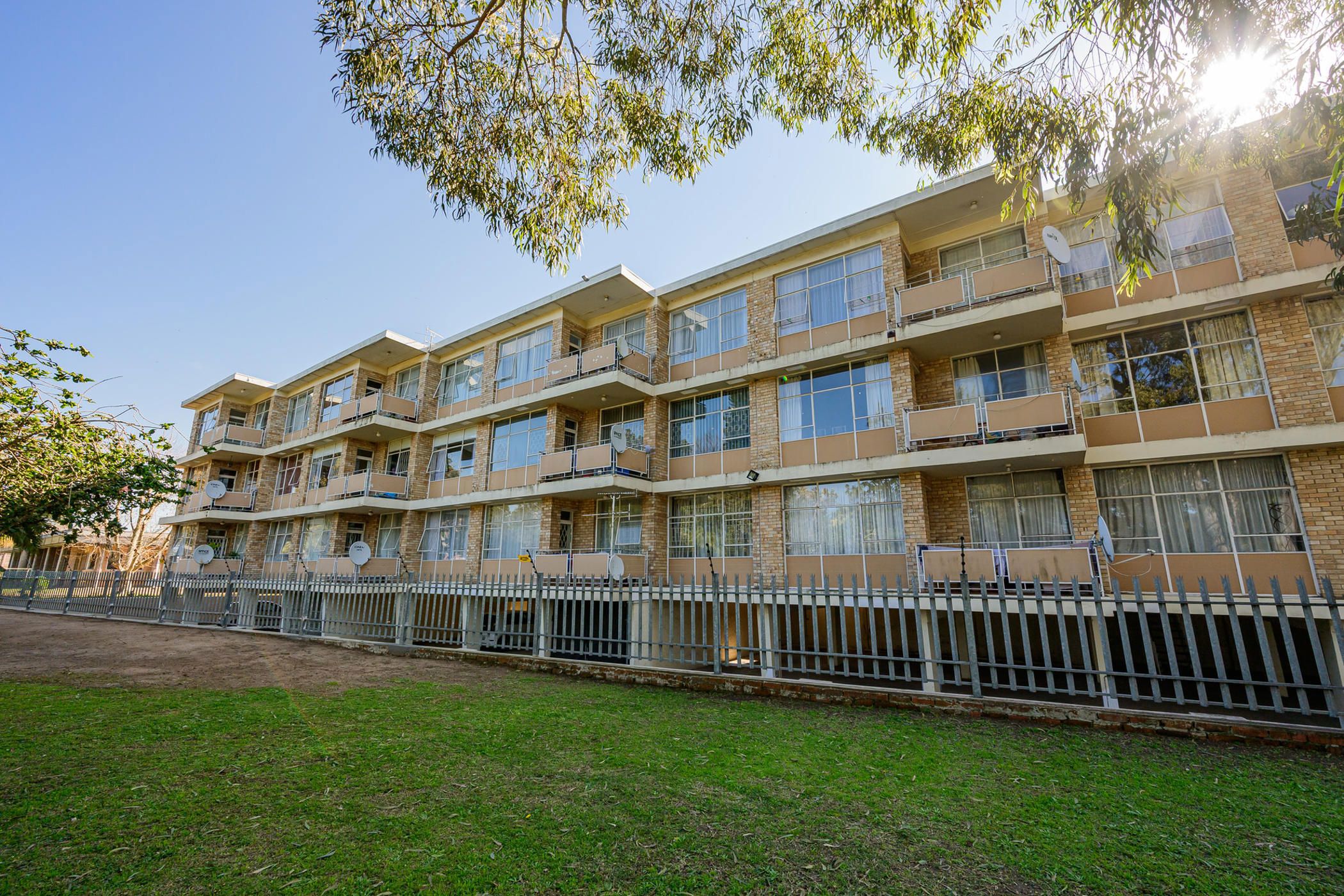 Apartment for sale in Walmer - 1PLZ1746262