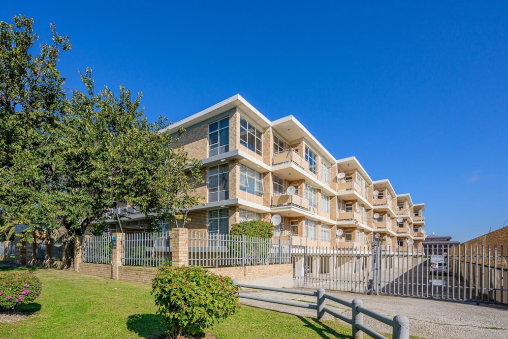 Apartment for sale in Walmer - 1PLZ1746262 Apartment for sale in Walmer - 1PLZ1746262
