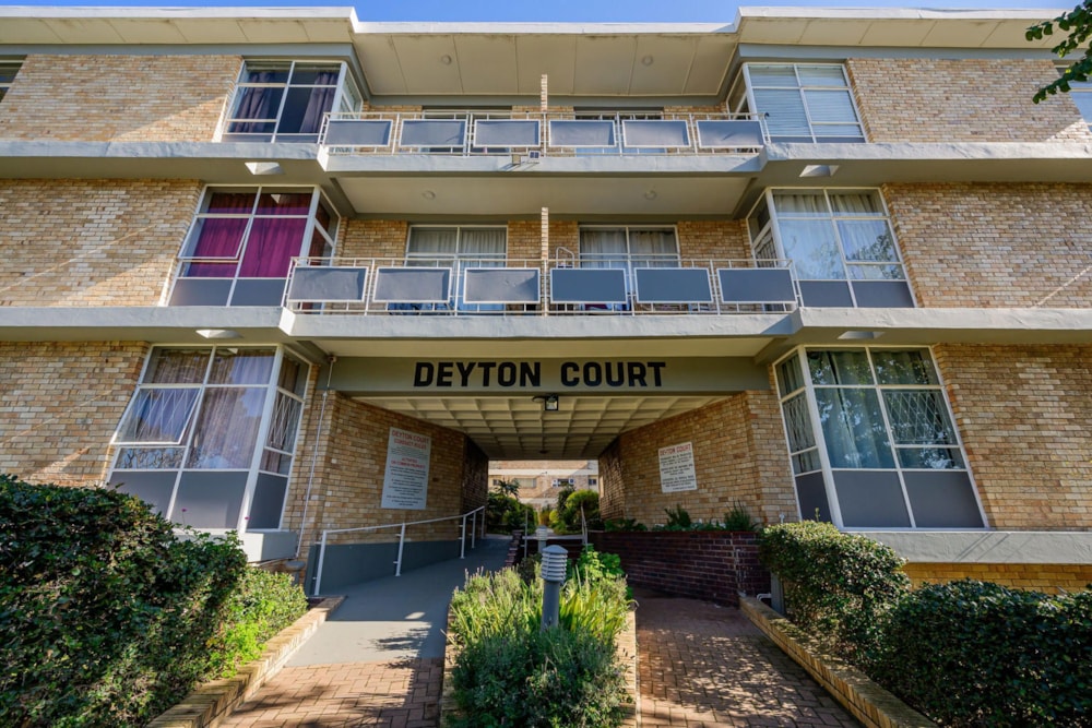 Apartment for sale in Walmer - 1PLZ1746262 Apartment for sale in Walmer - 1PLZ1746262