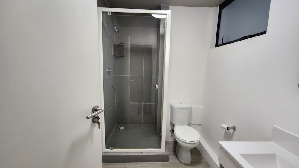 Apartment to rent in Observatory, Cape Town - RBL1746758