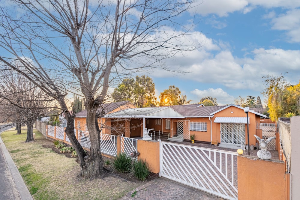 House for sale in Elspark, Boksburg - BOK1747409 House for sale in Elspark, Boksburg - BOK1747409