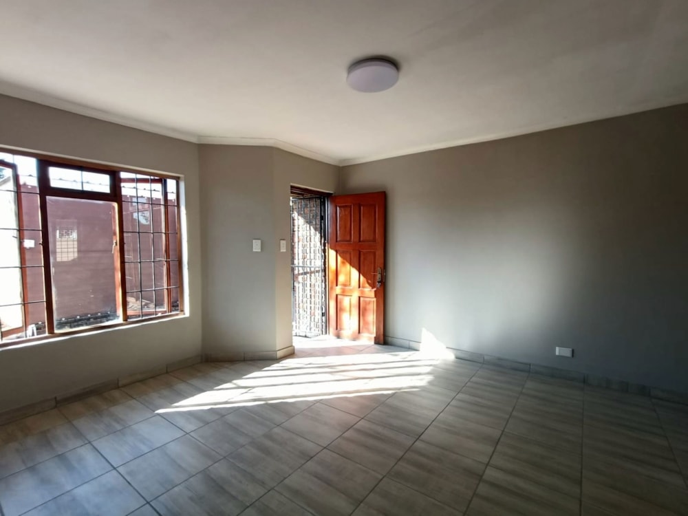 Townhouse to rent in Langenhovenpark - 1BX1744660 Townhouse to rent in Langenhovenpark - 1BX1744660