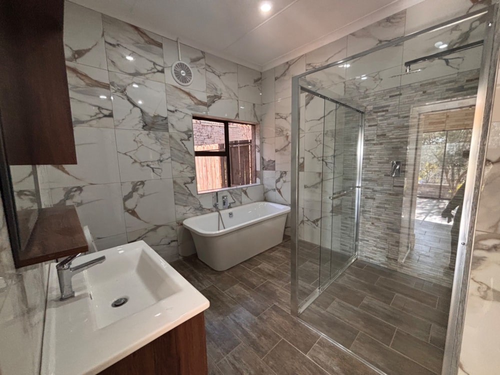House for sale in Dan Pienaar - 1BX1747420 House for sale in Dan Pienaar - 1BX1747420