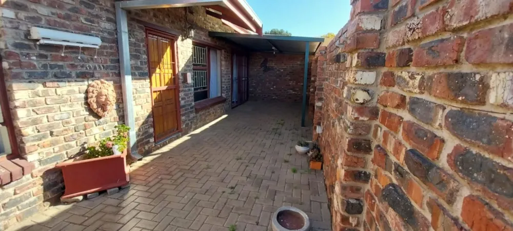 Townhouse let in Brandfort - 1BX1746841 Townhouse let in Brandfort - 1BX1746841