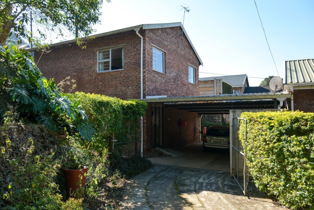Townhouse for sale in Prestbury - 1PM1746659