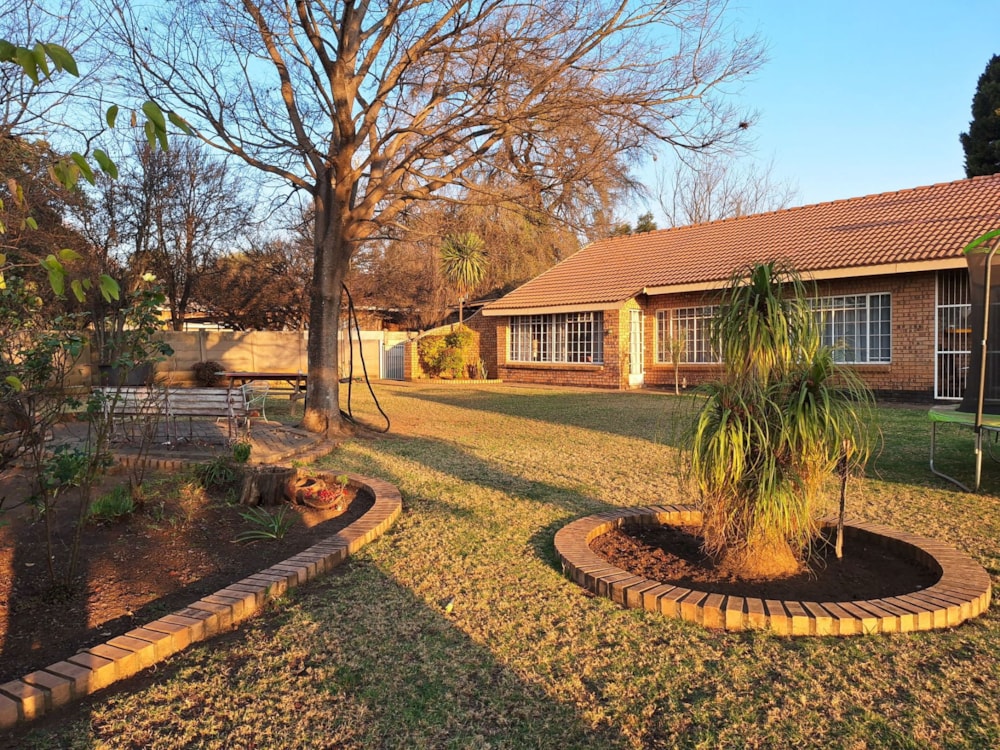 House for sale in Lydenburg (Mashishing) - 1LY1747381