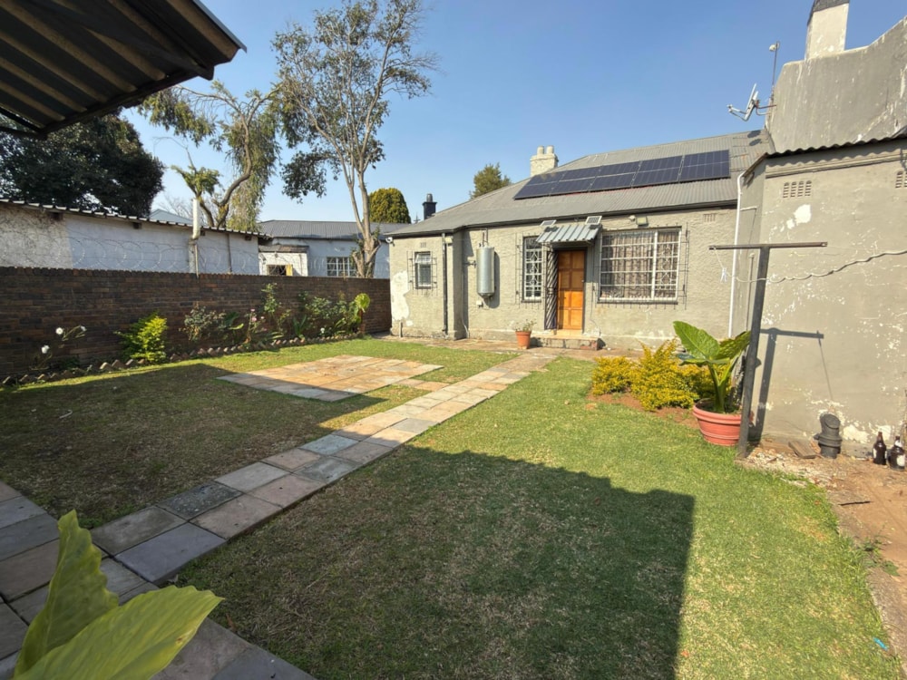 Semi-detached house for sale in Western Extension - EN1745764 Semi-detached house for sale in Western Extension - EN1745764