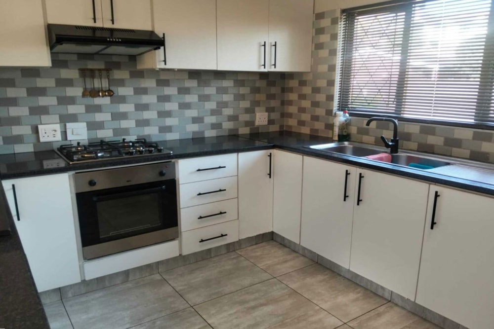 Townhouse for sale in Amanzimtoti - 1WB1745286 Townhouse for sale in Amanzimtoti - 1WB1745286