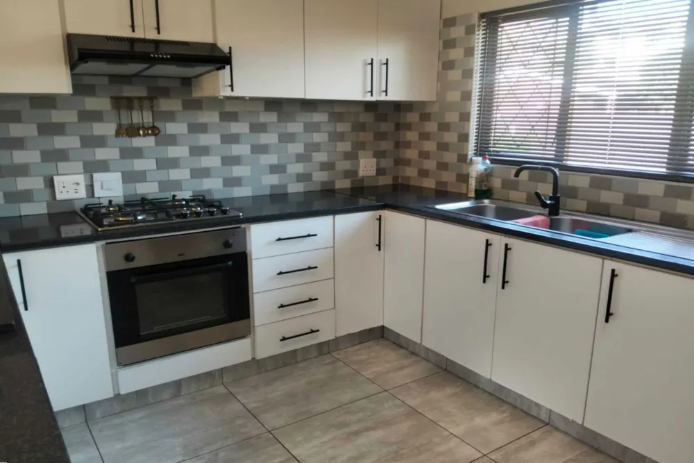 Townhouse for sale in Amanzimtoti - 1WB1745286 Townhouse for sale in Amanzimtoti - 1WB1745286