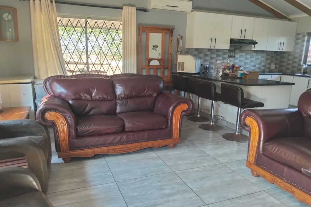 Townhouse for sale in Amanzimtoti - 1WB1745286 Townhouse for sale in Amanzimtoti - 1WB1745286