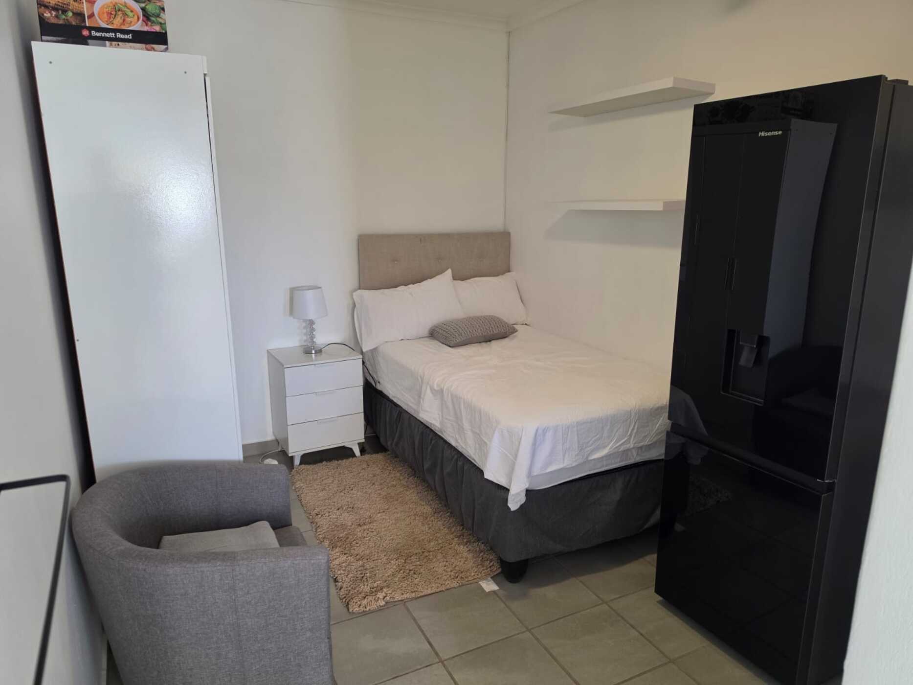 Bachelor apartment to rent in Amanzimtoti - 1WB1745040