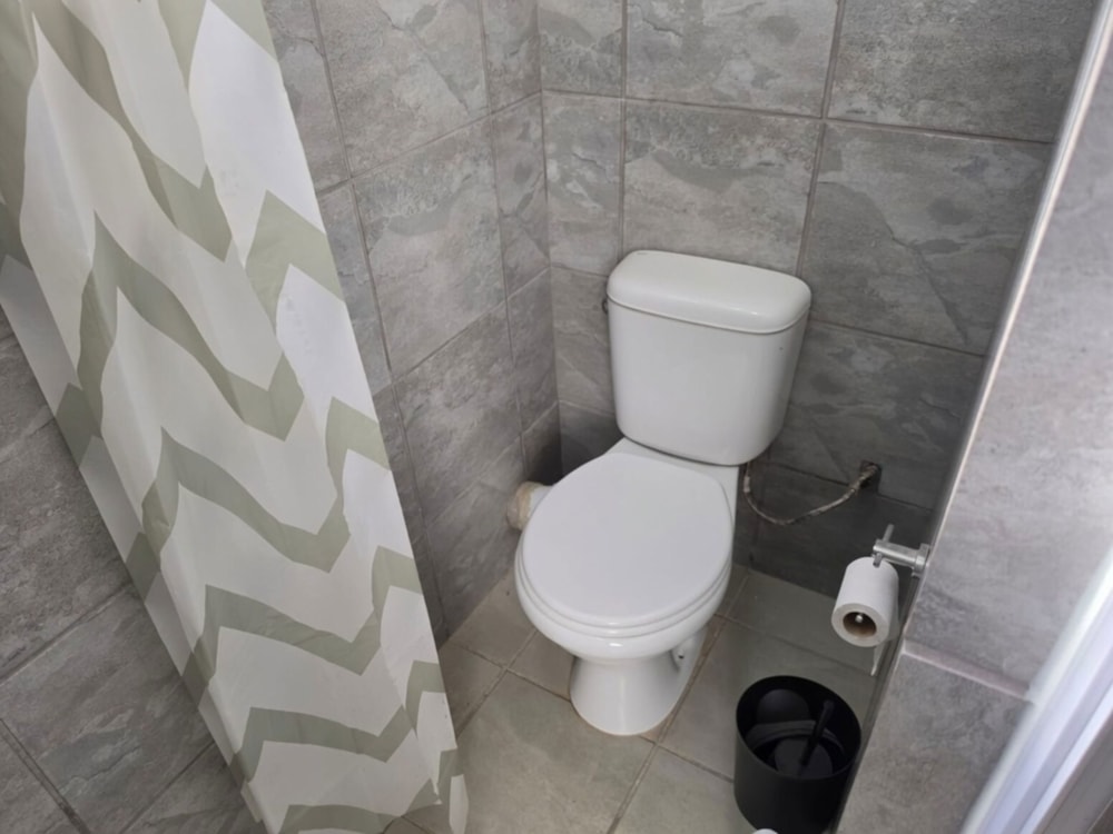 Bachelor apartment let in Amanzimtoti - 1WB1745040 Bachelor apartment let in Amanzimtoti - 1WB1745040