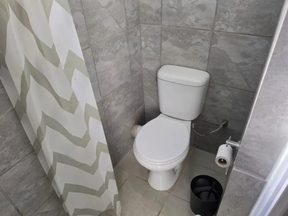 Bachelor apartment let in Amanzimtoti - 1WB1745040 Bachelor apartment let in Amanzimtoti - 1WB1745040