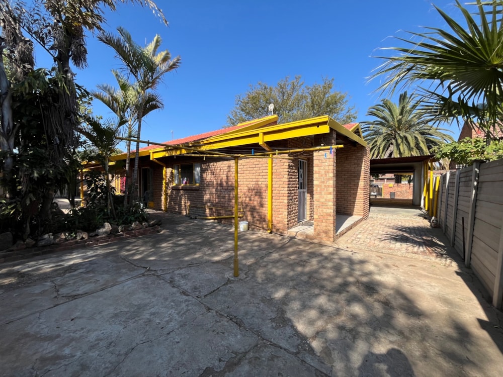 House for sale in Fauna Park, Polokwane - 1PS1744897 House for sale in Fauna Park, Polokwane - 1PS1744897