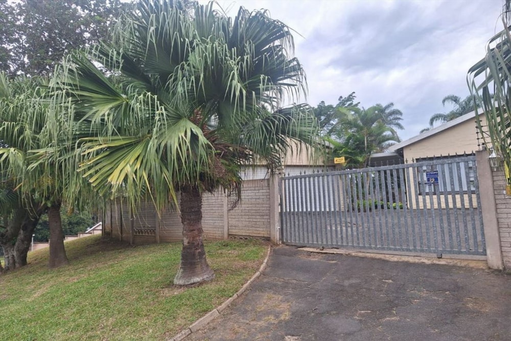 House for sale in Doon Heights - 1WB1747674 House for sale in Doon Heights - 1WB1747674
