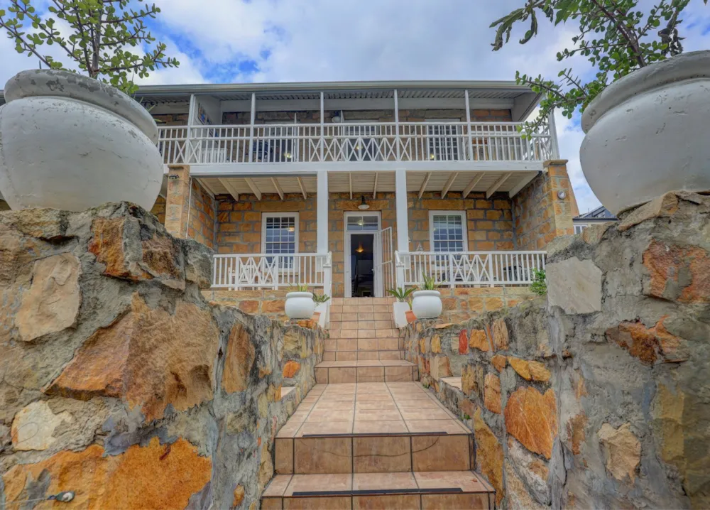 Townhouse for sale in Mossel Bay Central - 1MB1744149 Townhouse for sale in Mossel Bay Central - 1MB1744149